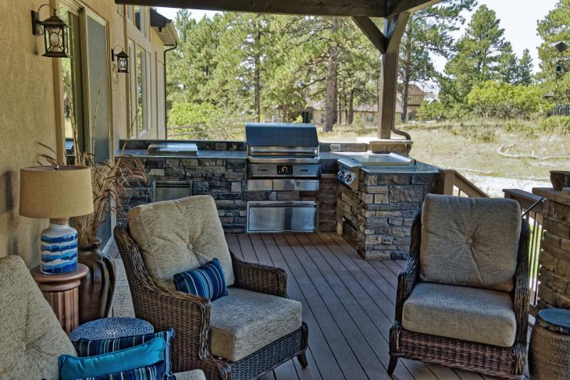 Custom Decks Denver